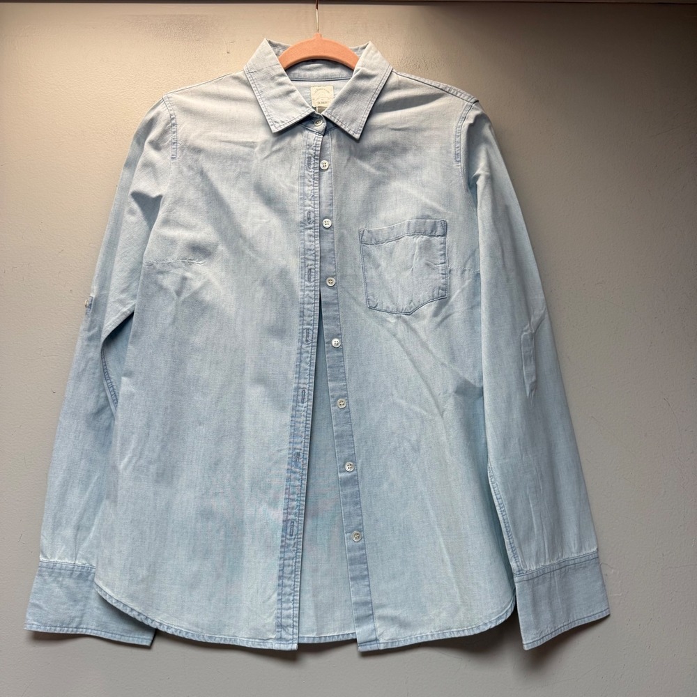 J.Crew The Perfect Shirt Women 8 Light Wash Excellent Chambray Button Down